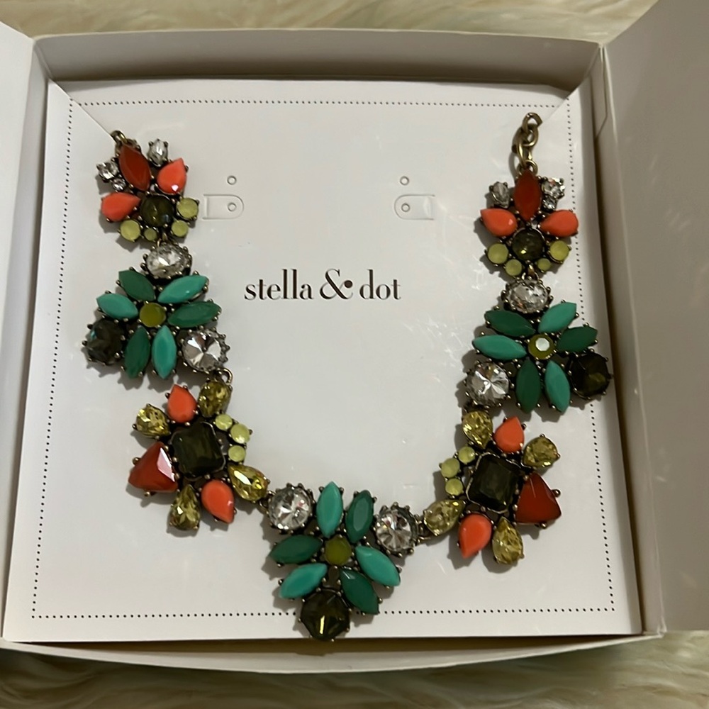 Stella & Dot necklace
